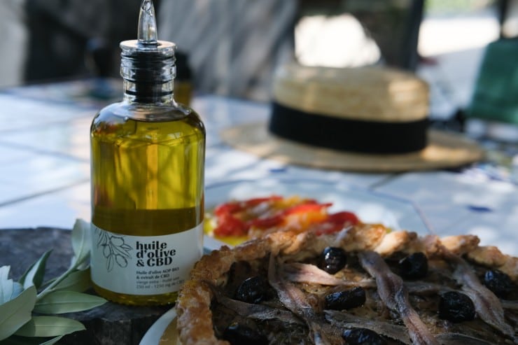 melange huile olive cbd